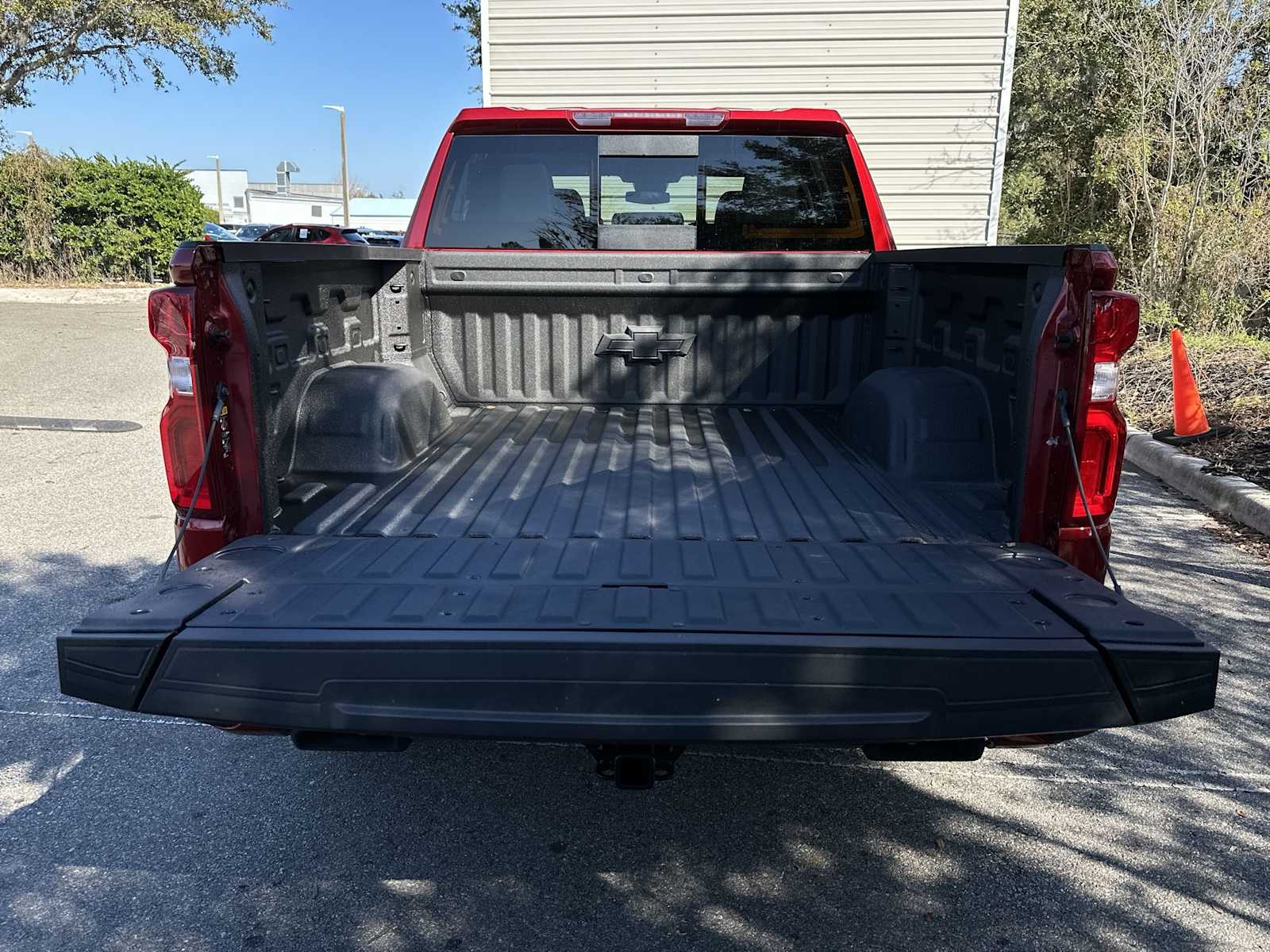 Thumbnail: 2026 Chevrolet Silverado 1500 - 25