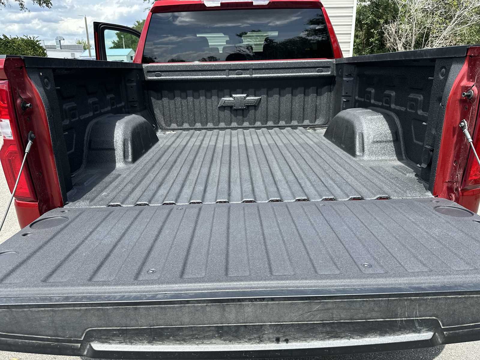 Thumbnail: 2026 Chevrolet Silverado 1500 - 25