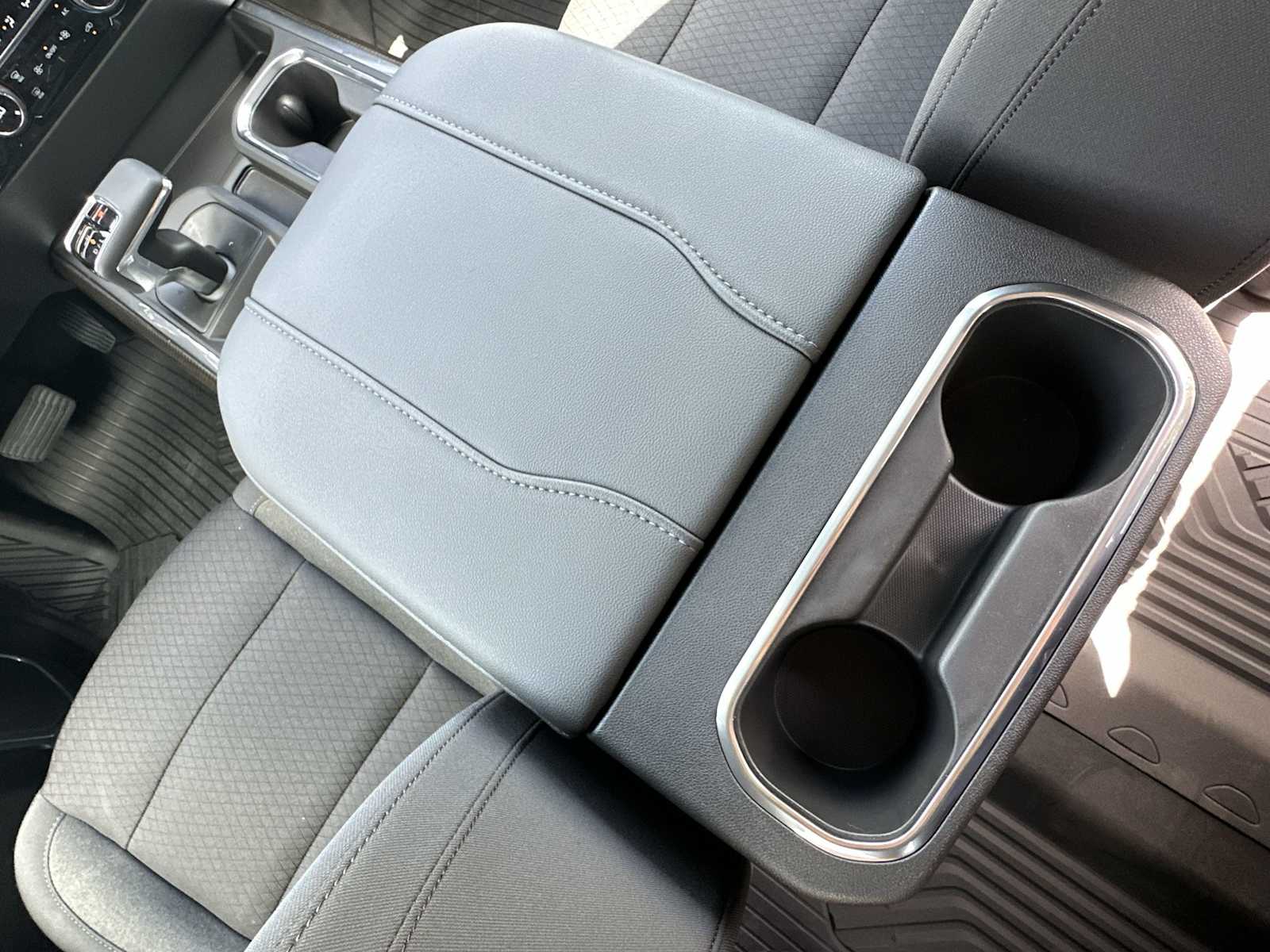 Thumbnail: 2026 Chevrolet Silverado 1500 - 21