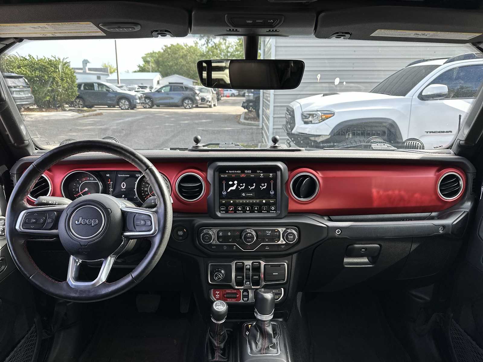 Thumbnail: 2022 Jeep Gladiator - 14