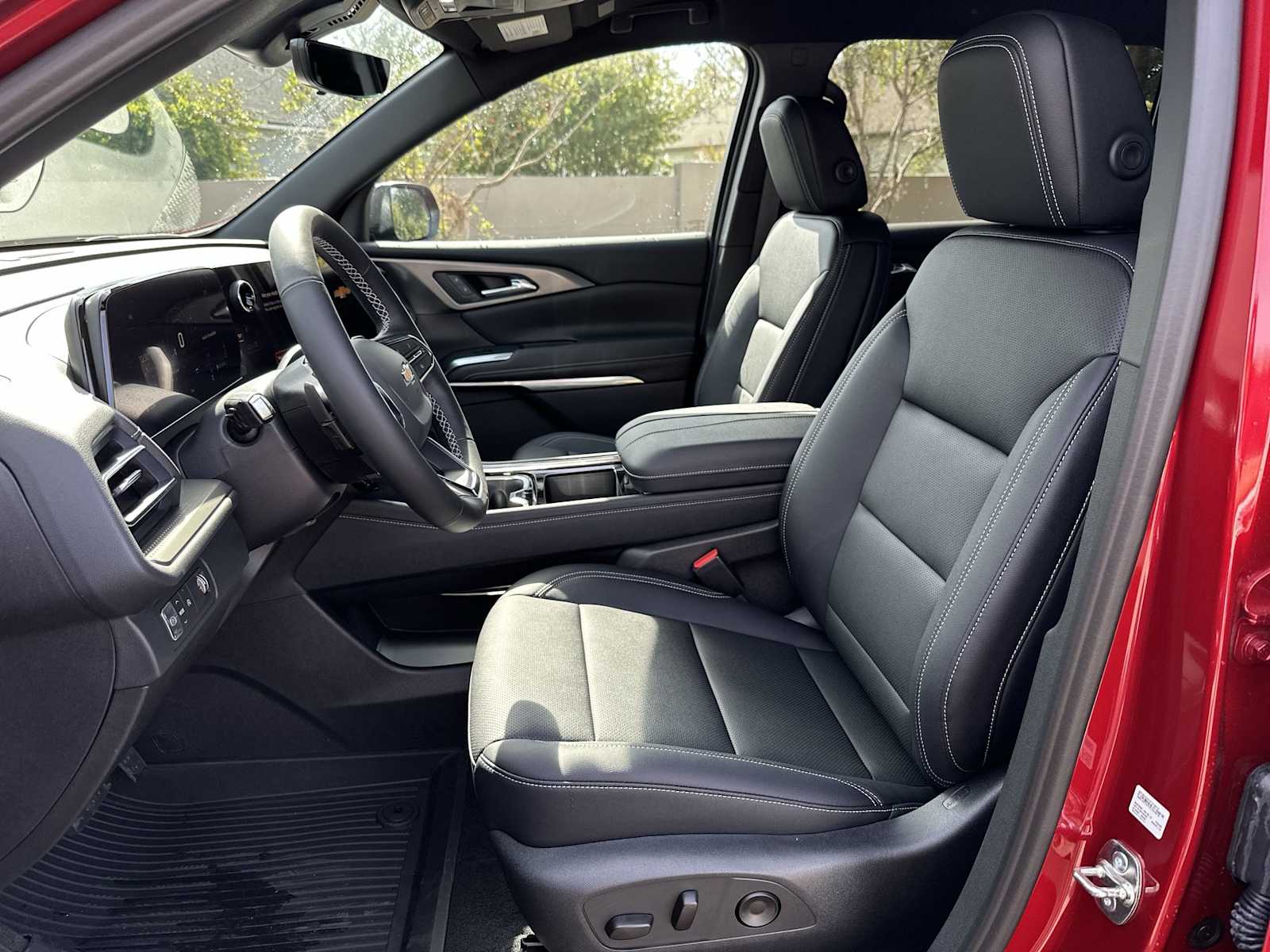 Thumbnail: 2026 Chevrolet Traverse - 2