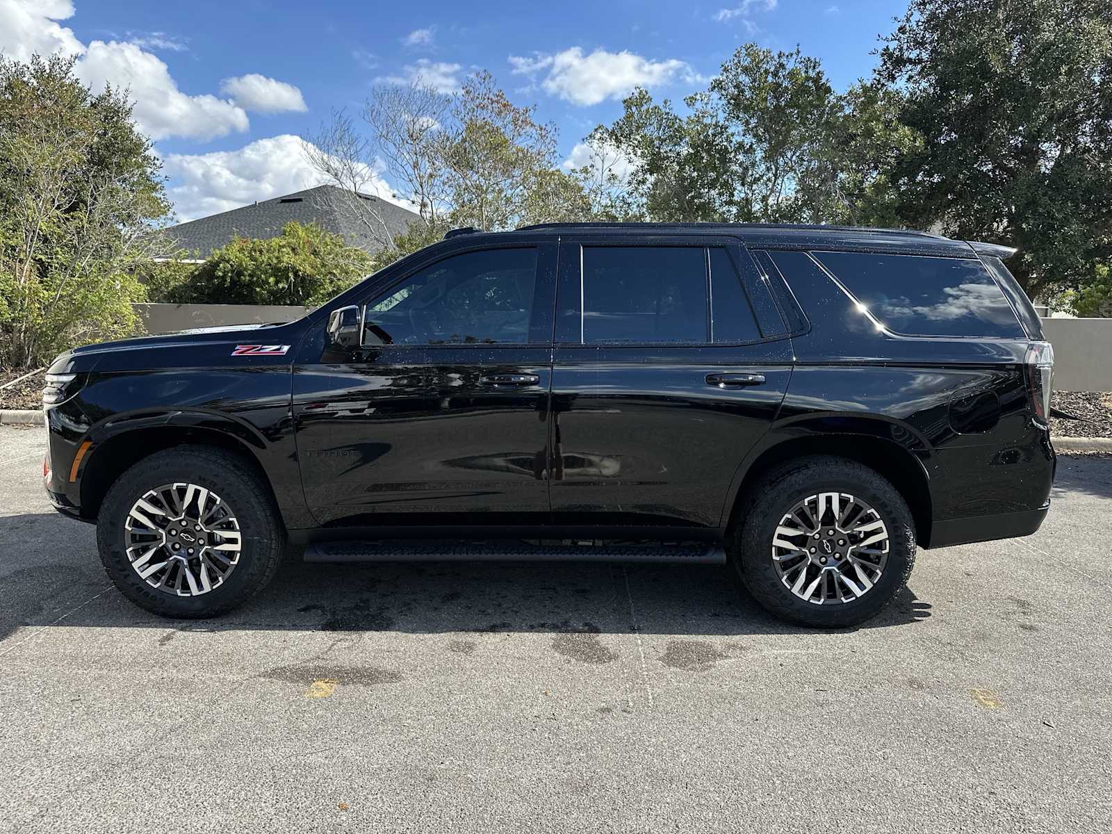 Thumbnail: 2026 Chevrolet Tahoe - 3