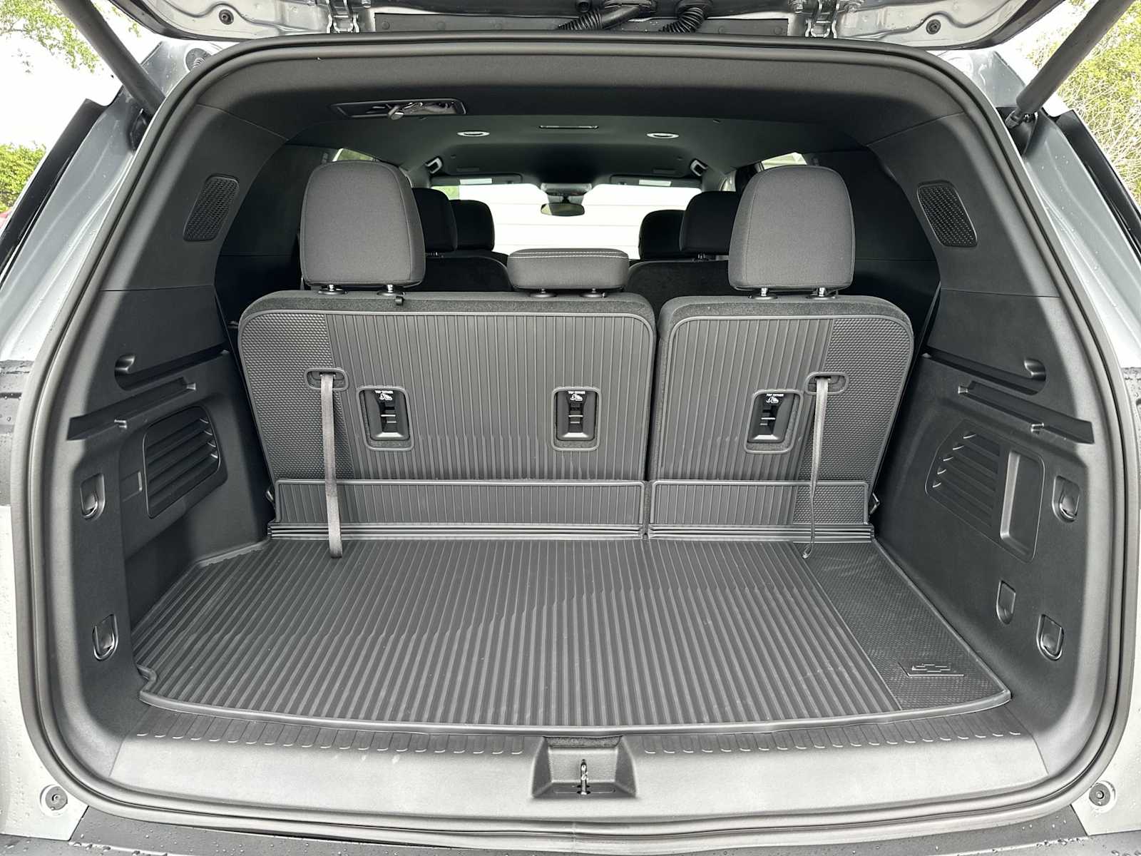 Thumbnail: 2026 Chevrolet Traverse - 26