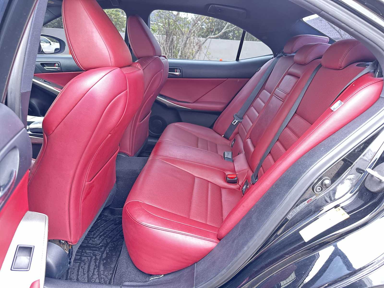 Thumbnail: 2016 Lexus IS - 17