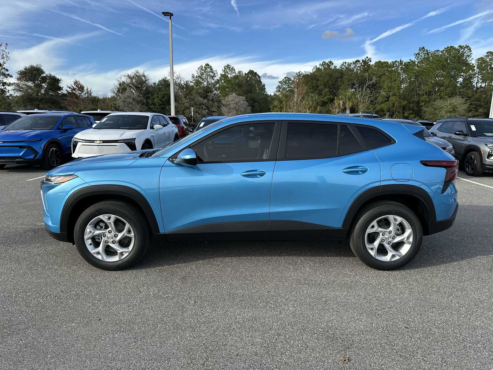Thumbnail: 2026 Chevrolet Trax - 3