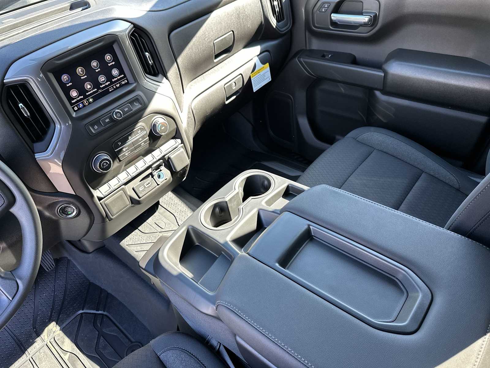 Thumbnail: 2026 Chevrolet Silverado 1500 - 21