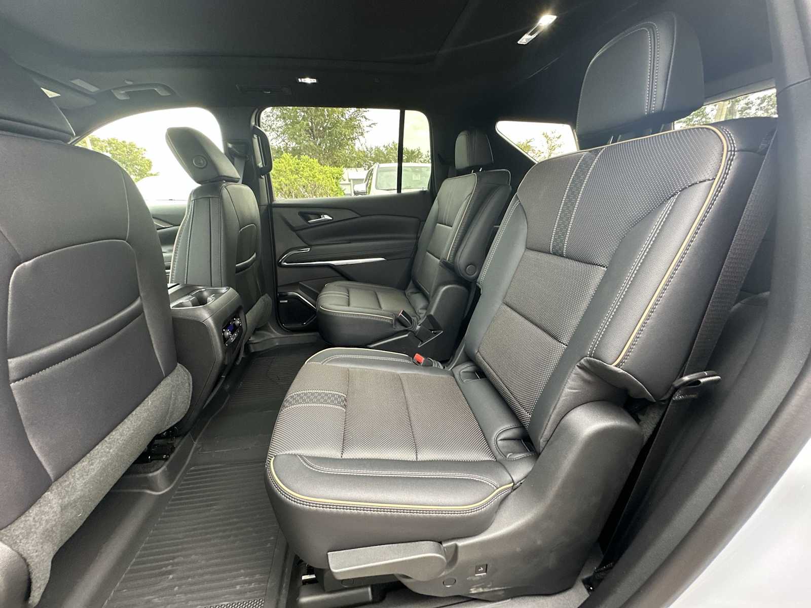 Thumbnail: 2026 Chevrolet Traverse - 17