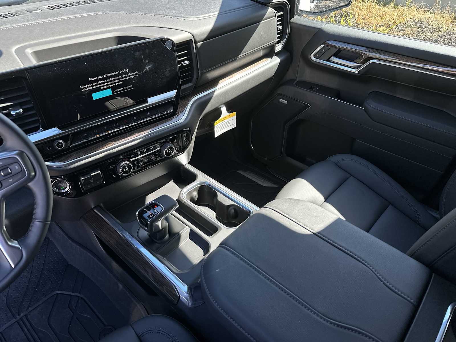 Thumbnail: 2026 Chevrolet Silverado 1500 - 21