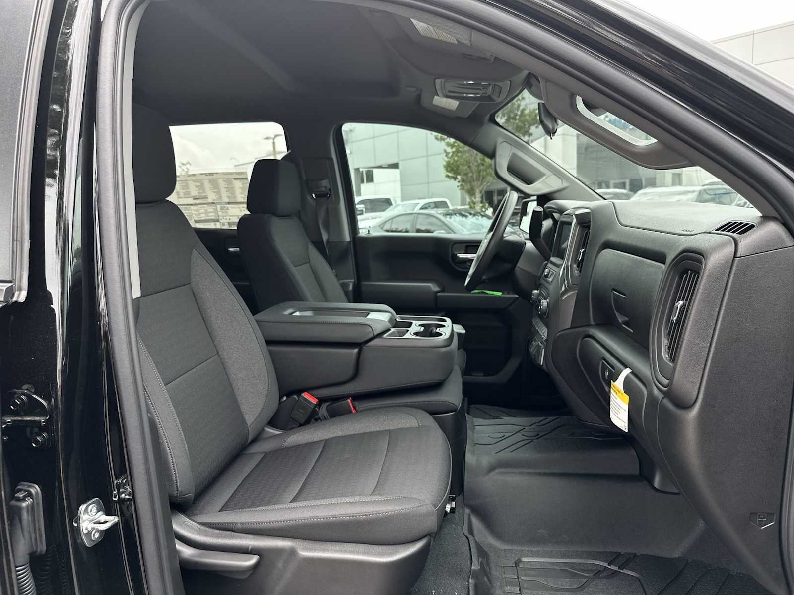 Thumbnail: 2025 Chevrolet Silverado 1500 - 19