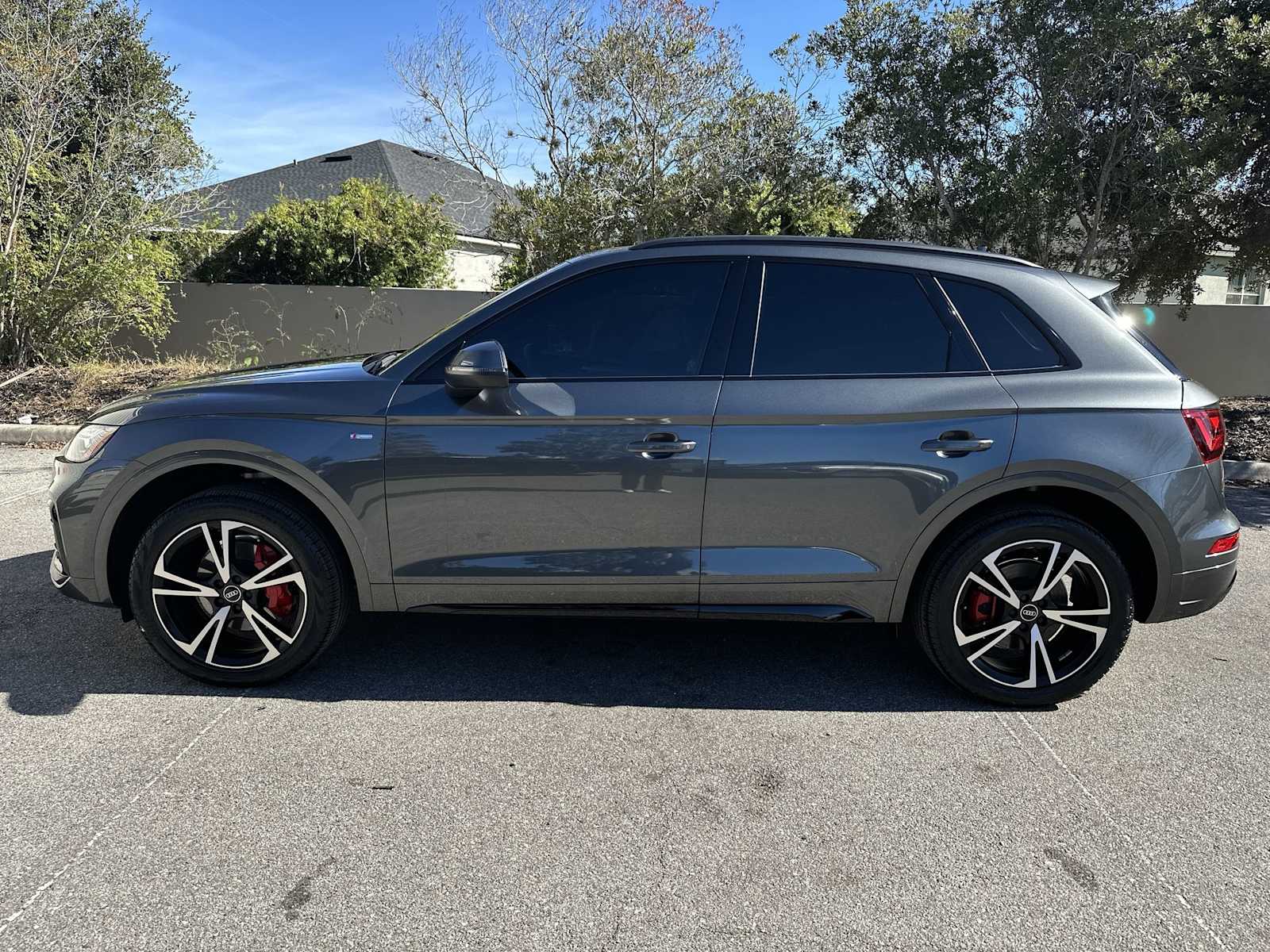 Thumbnail: 2025 Audi Q5 - 3