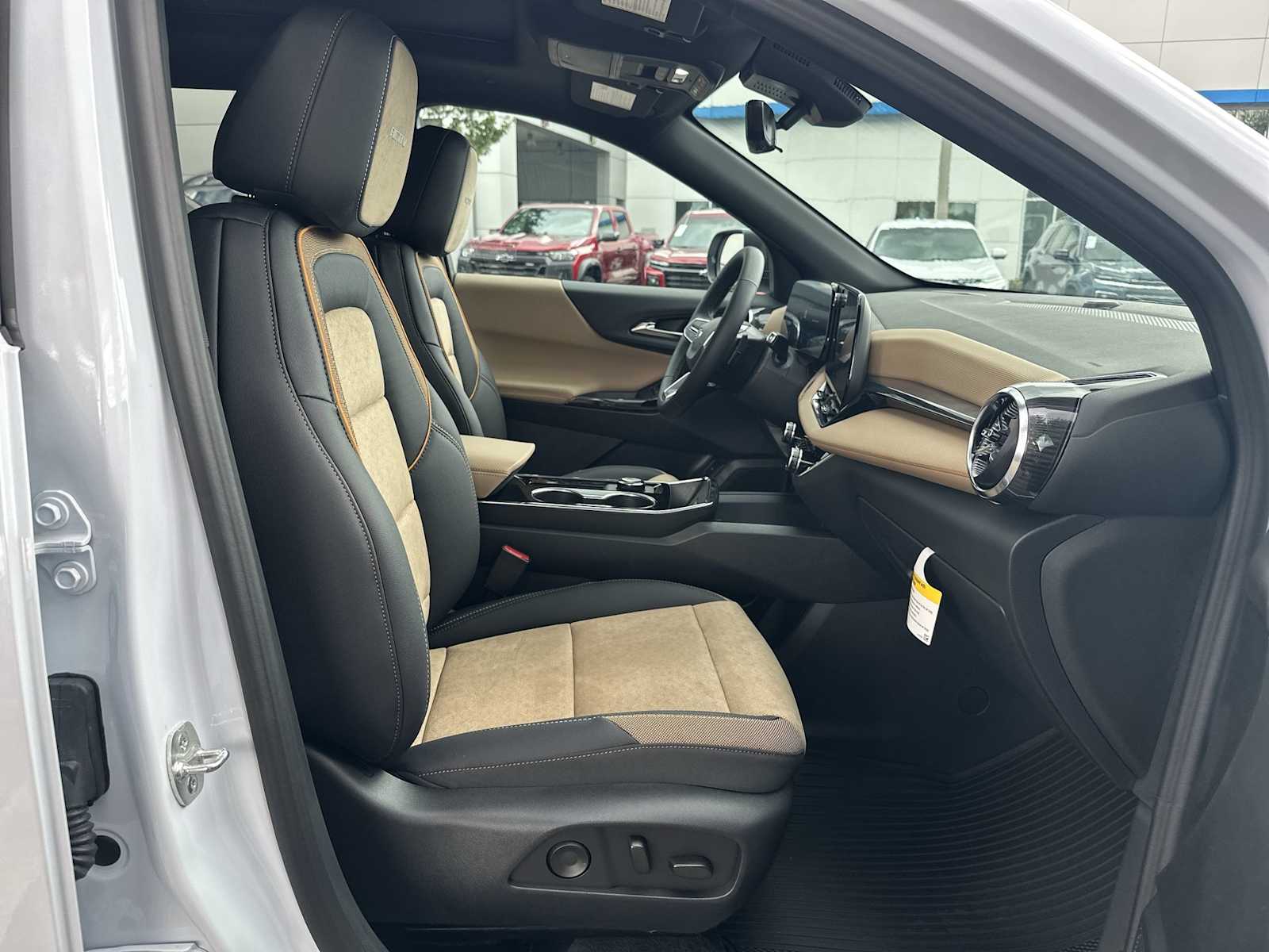 Thumbnail: 2026 Chevrolet Equinox - 19