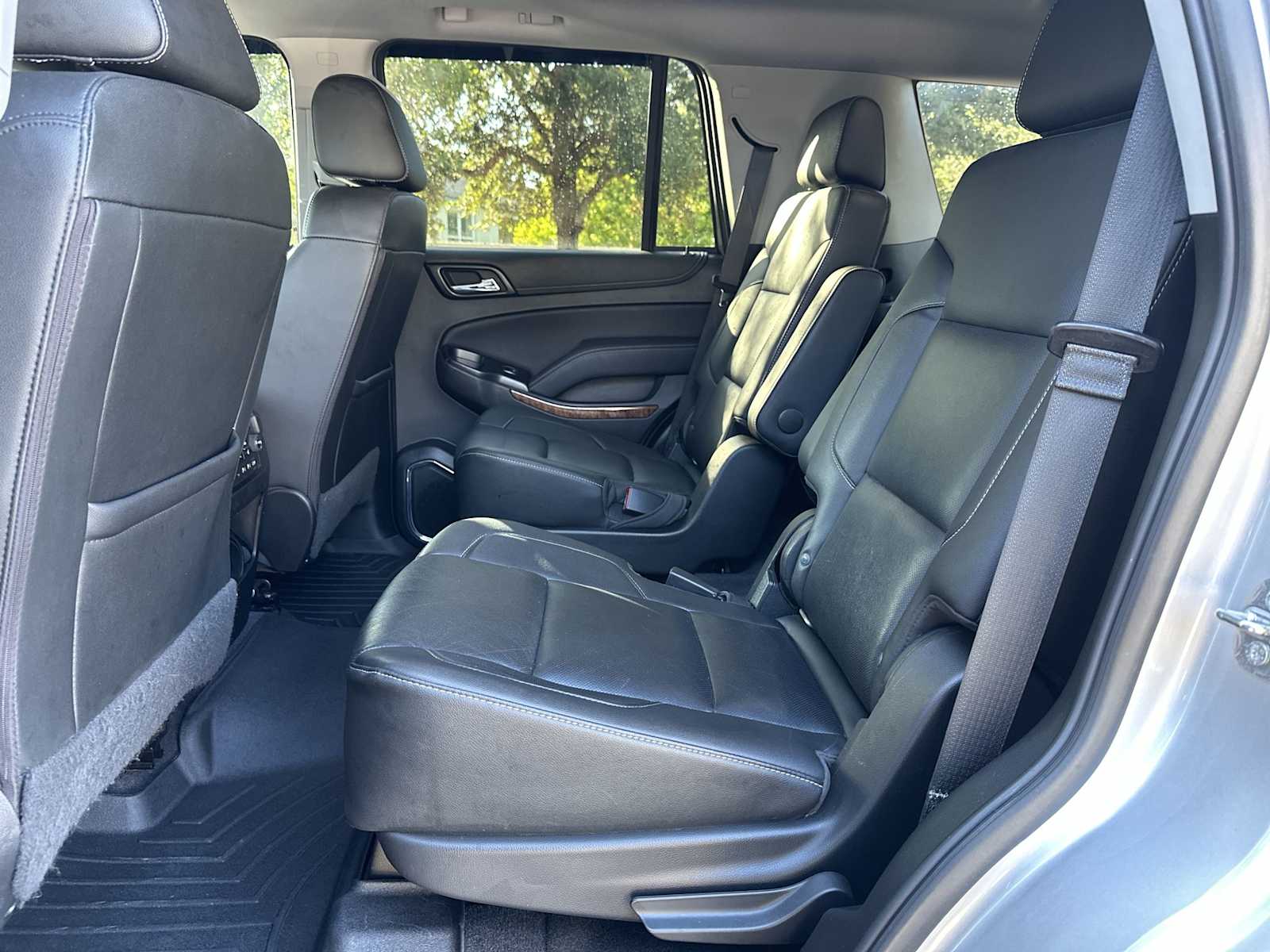 Thumbnail: 2020 Chevrolet Tahoe - 17