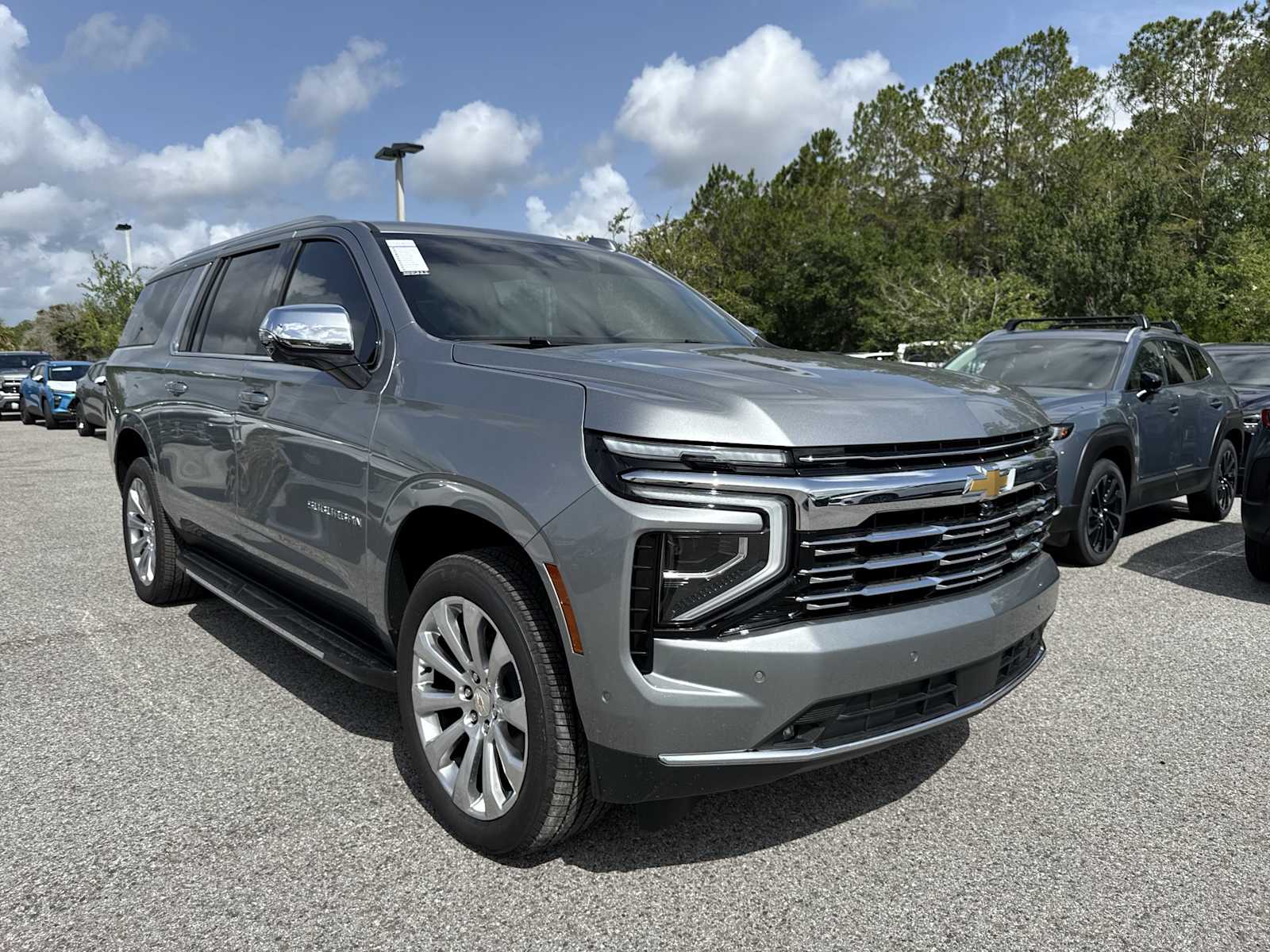 Thumbnail: 2025 Chevrolet Suburban - 8