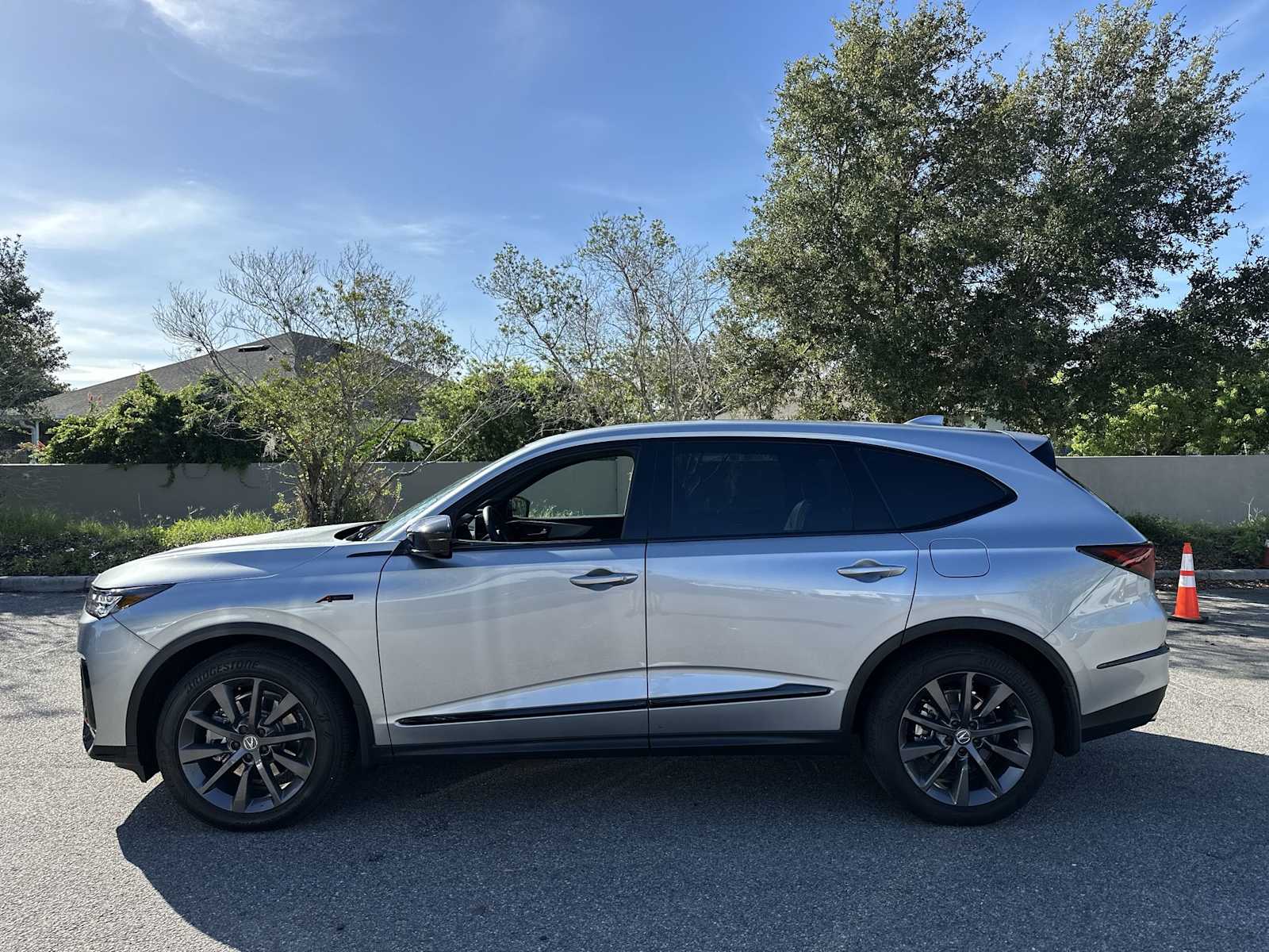Thumbnail: 2025 Acura MDX - 3