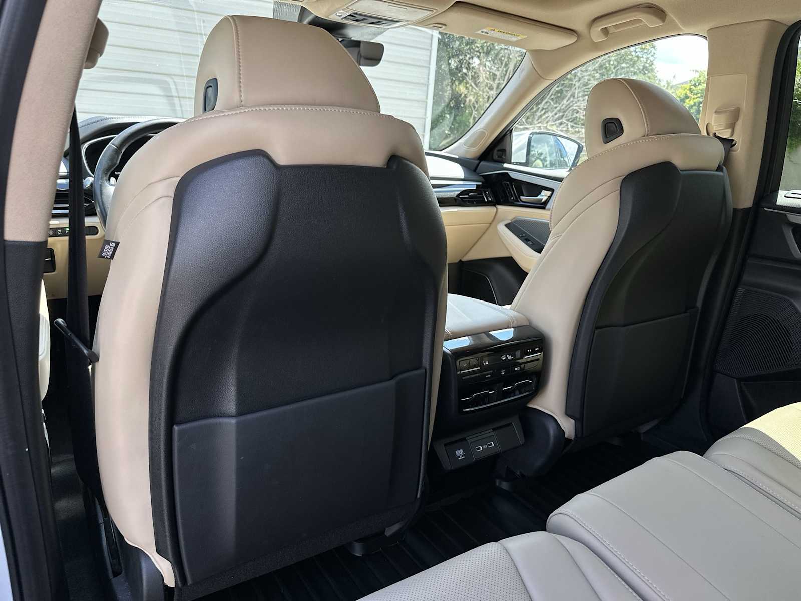 Thumbnail: 2023 Acura MDX - 16