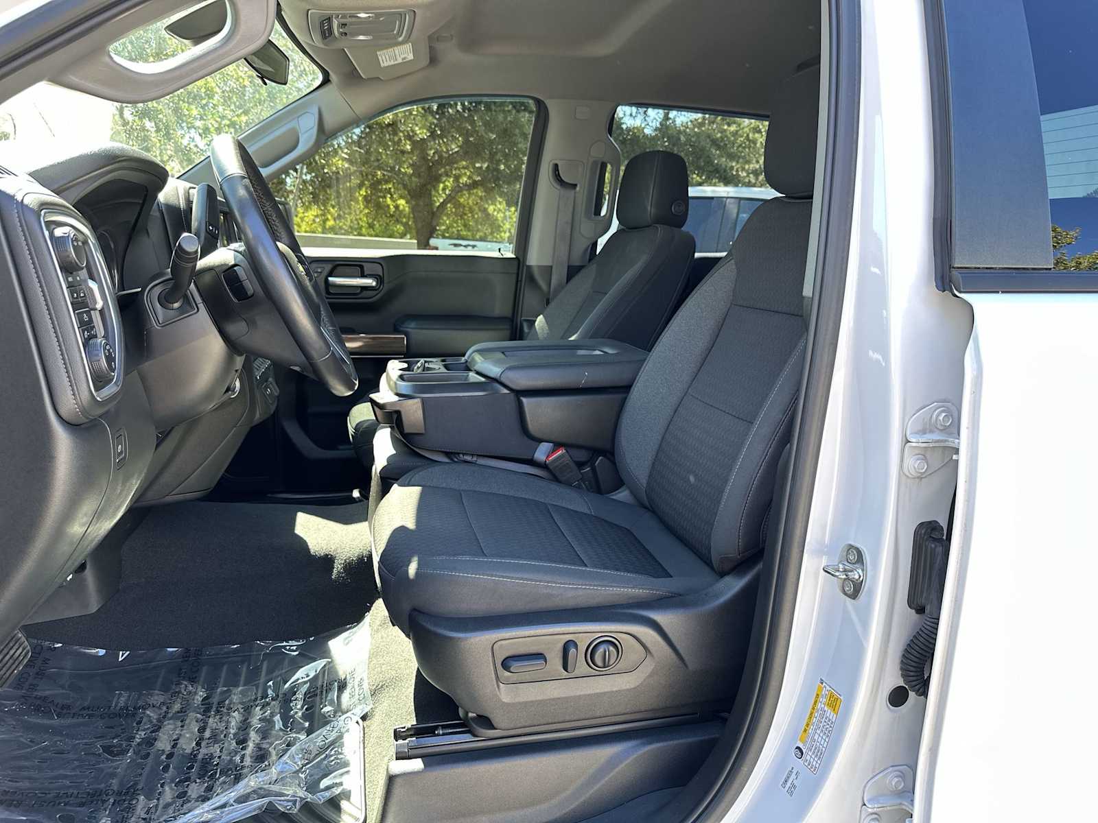 Thumbnail: 2022 Chevrolet Silverado 1500 - 2