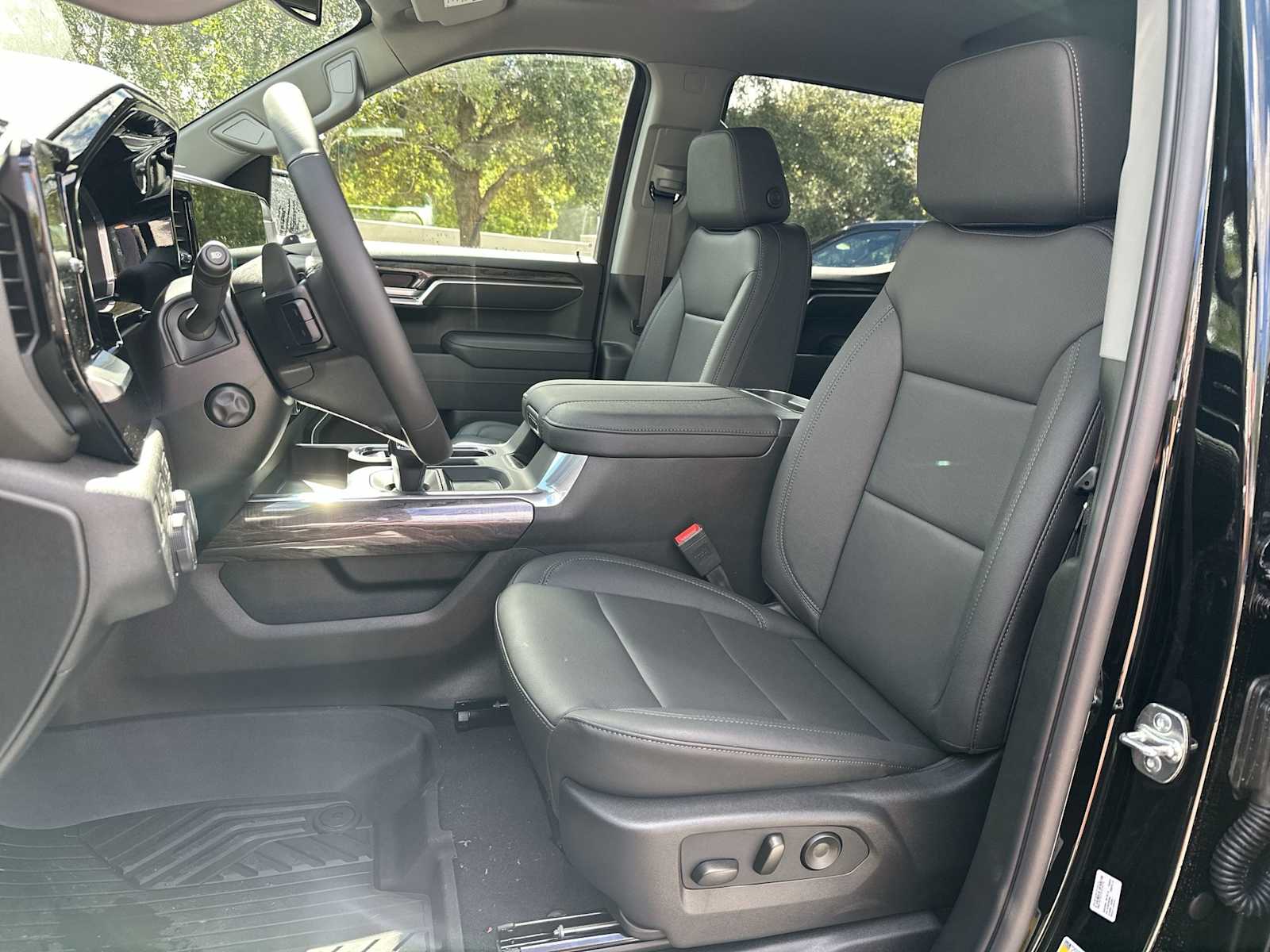 Thumbnail: 2026 Chevrolet Silverado 1500 - 15