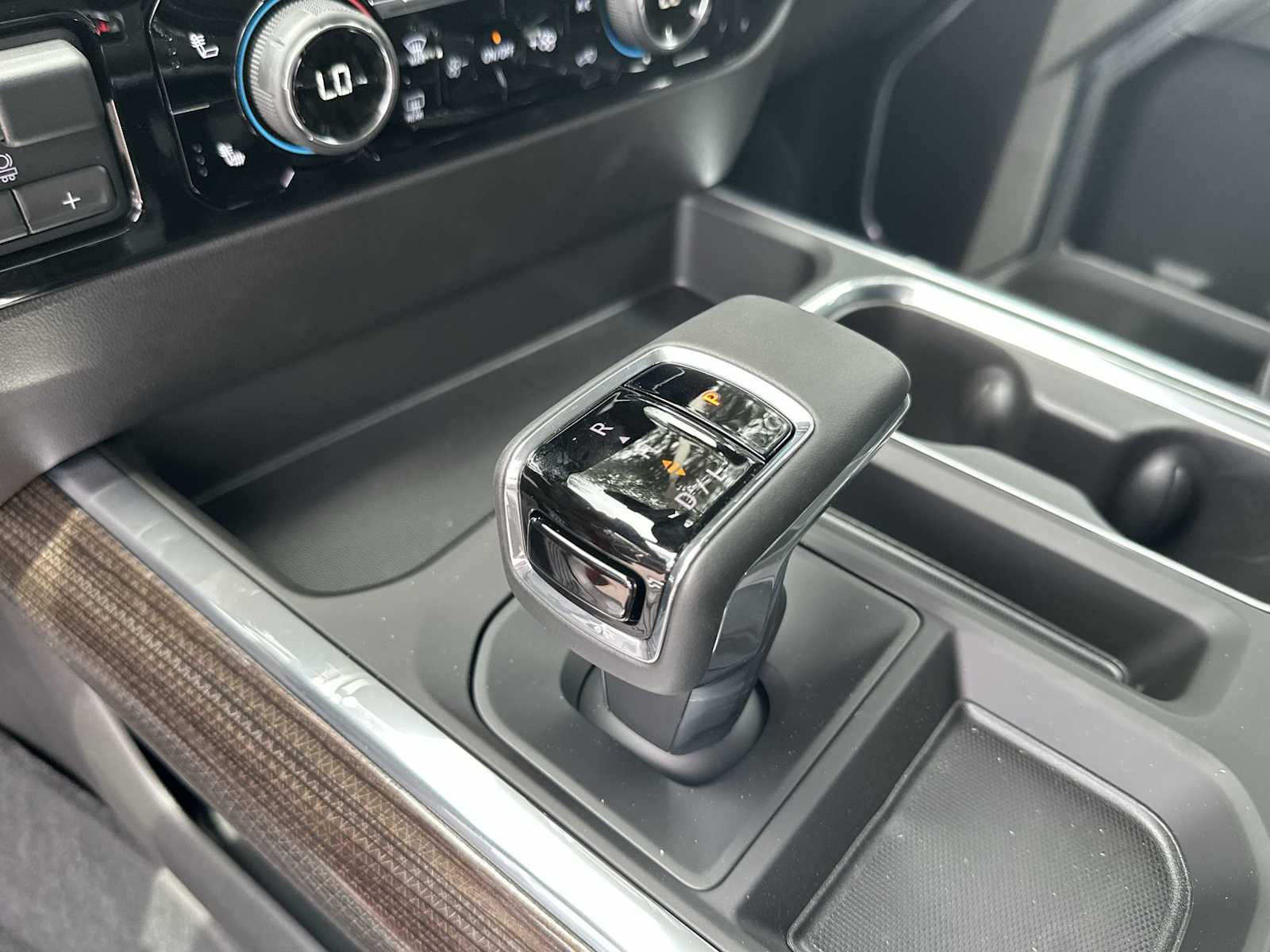 Thumbnail: 2025 Chevrolet Silverado 1500 - 23