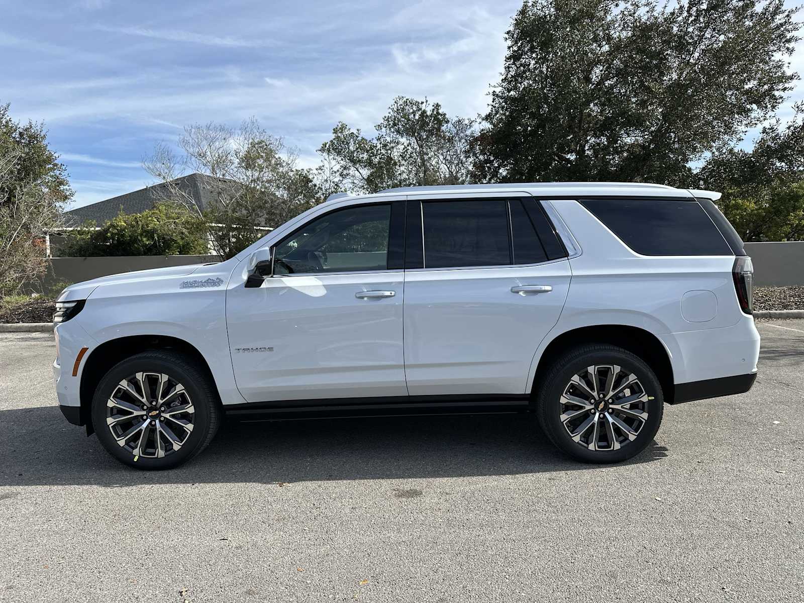 Thumbnail: 2026 Chevrolet Tahoe - 3