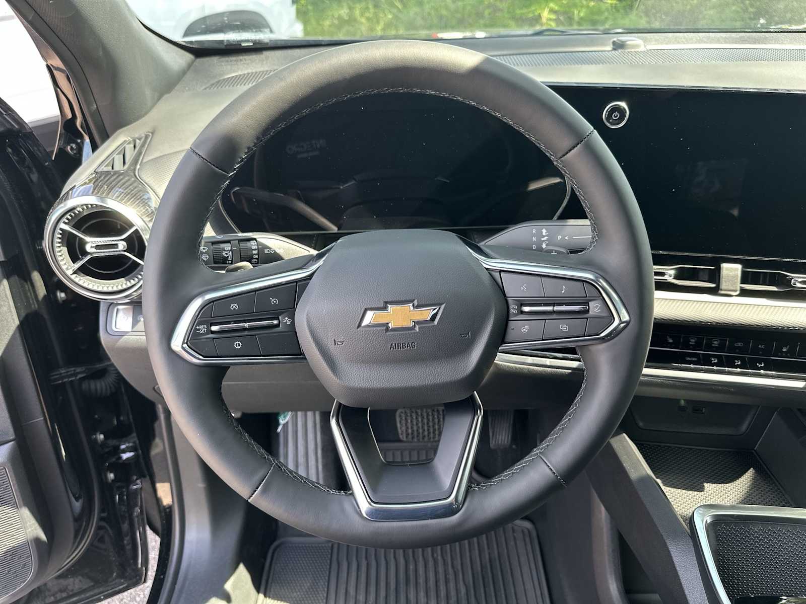 Thumbnail: 2026 Chevrolet Equinox - 18
