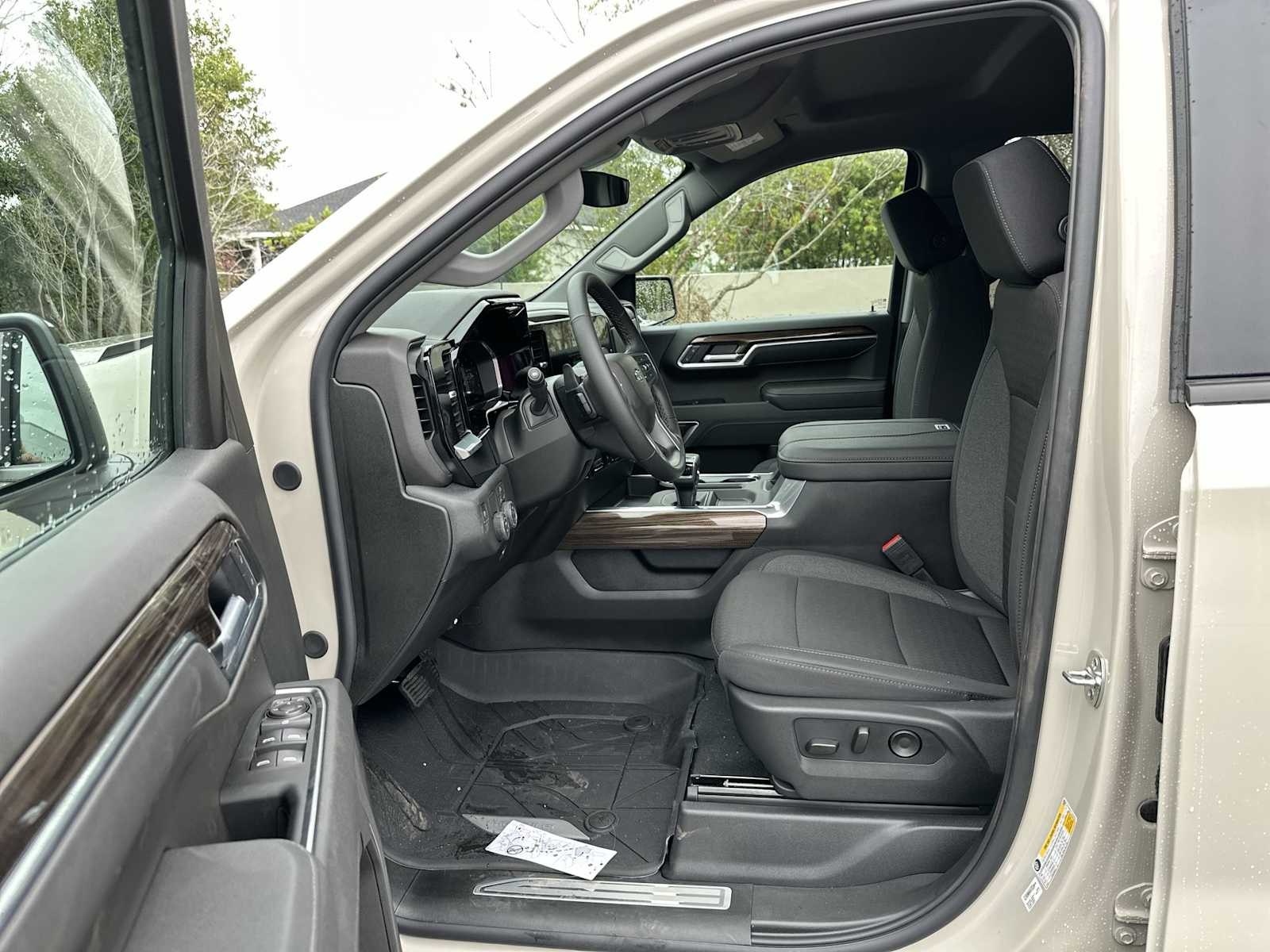 Thumbnail: 2026 Chevrolet Silverado 1500 - 2