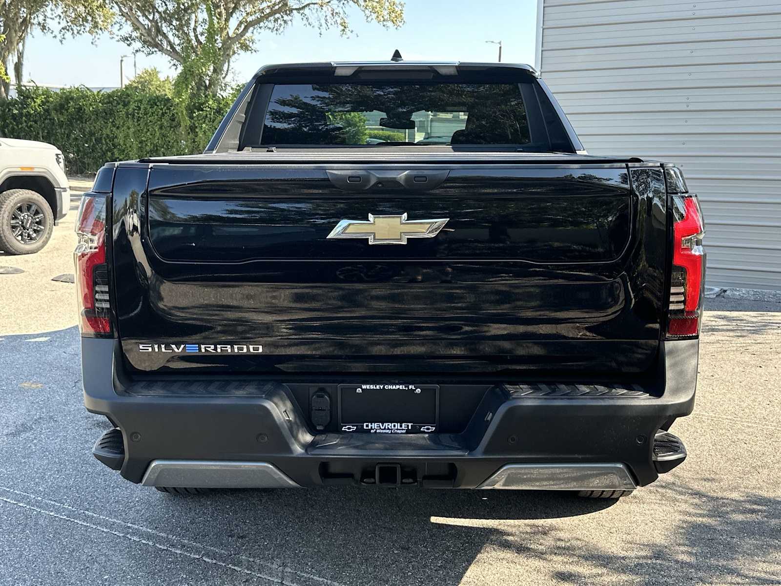 Thumbnail: 2026 Chevrolet Silverado EV - 5