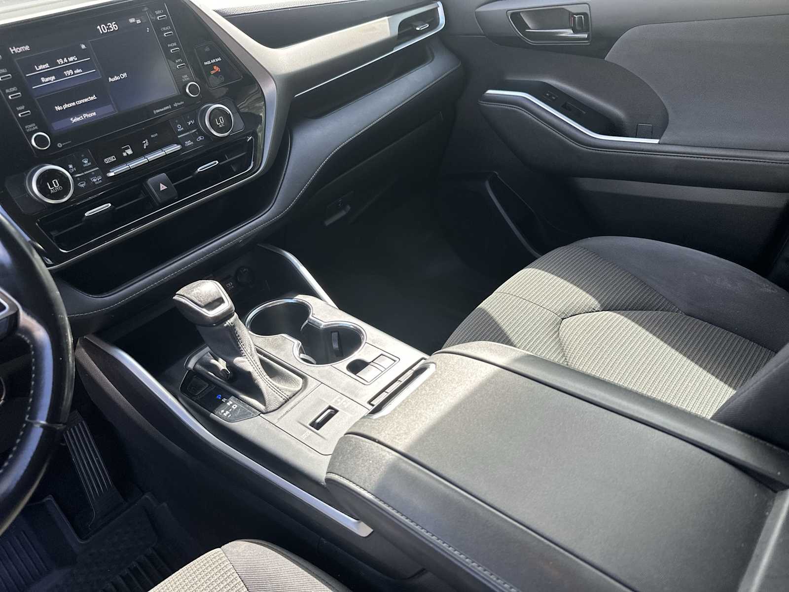 Thumbnail: 2021 Toyota Highlander - 21