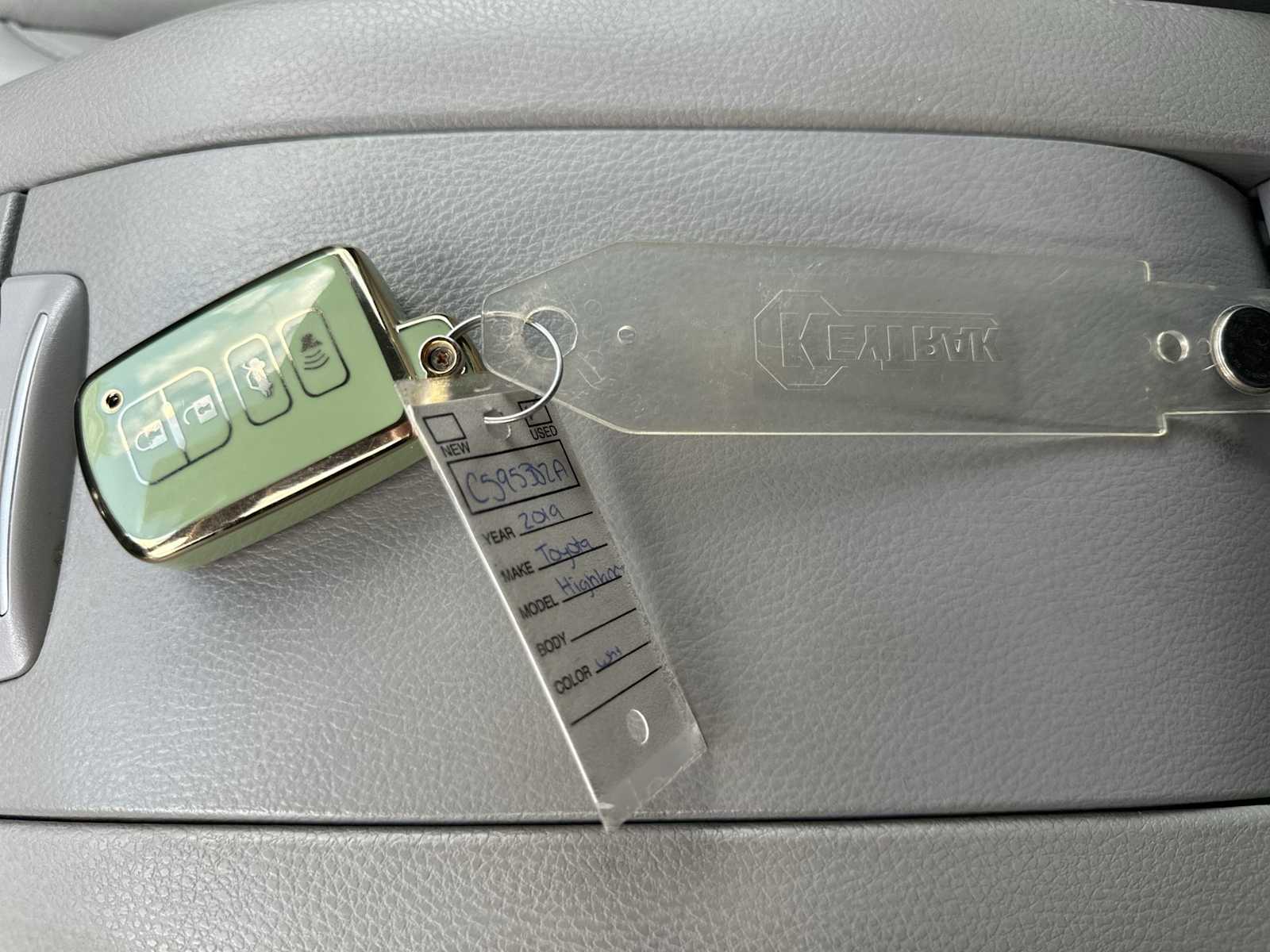 Thumbnail: 2019 Toyota Highlander - 26