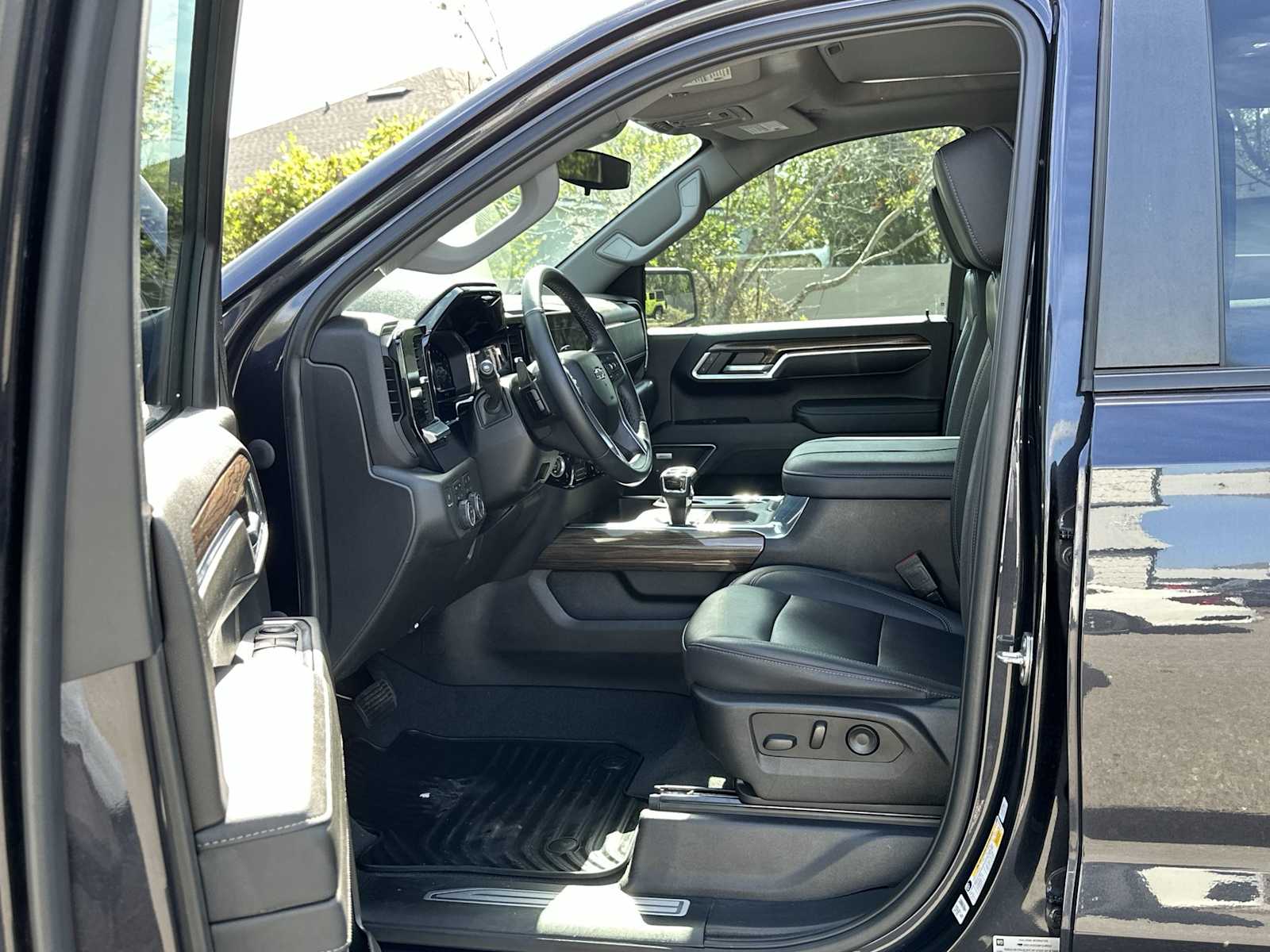 Thumbnail: 2023 Chevrolet Silverado 1500 - 2