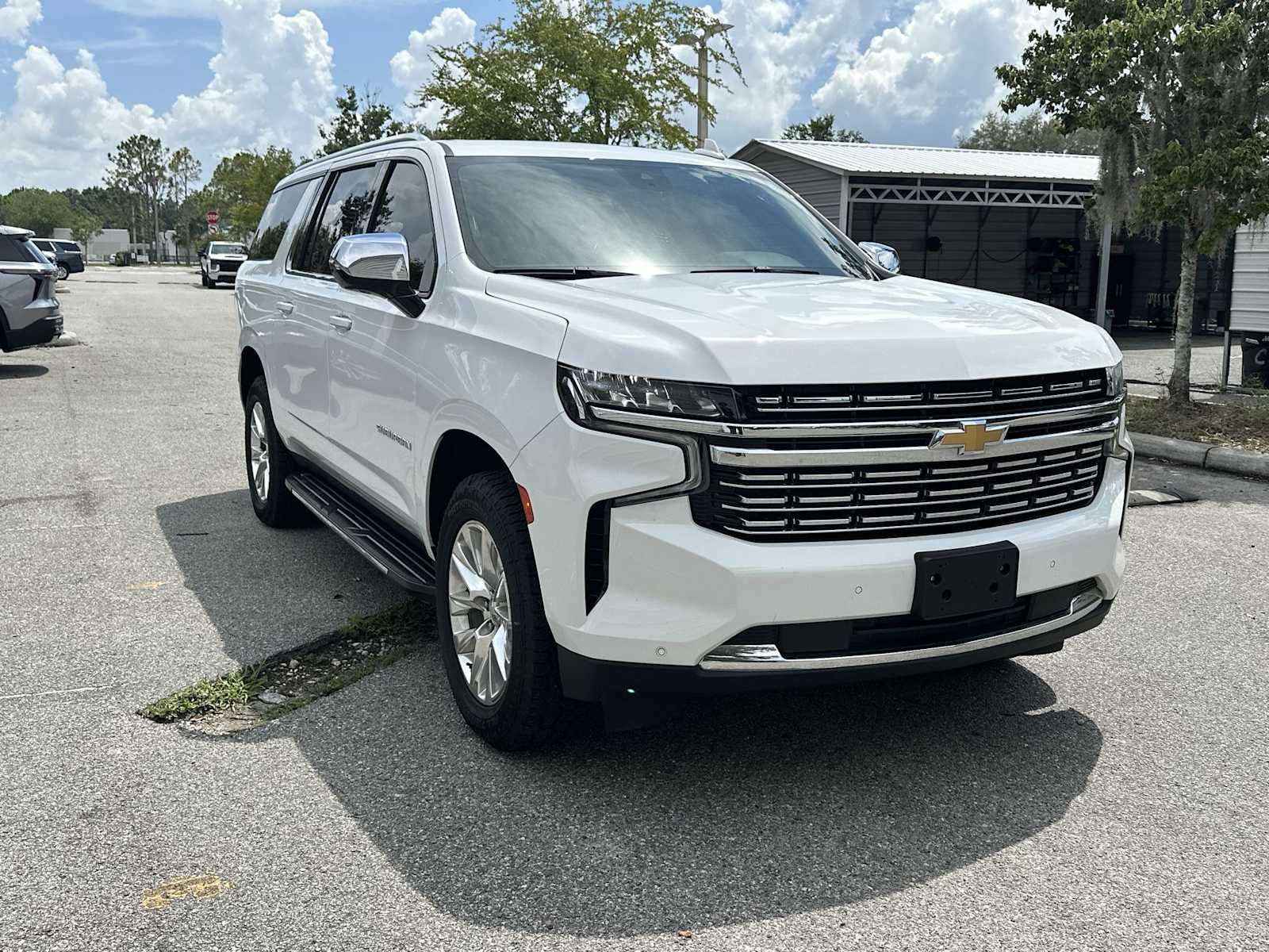 Thumbnail: 2023 Chevrolet Suburban - 7
