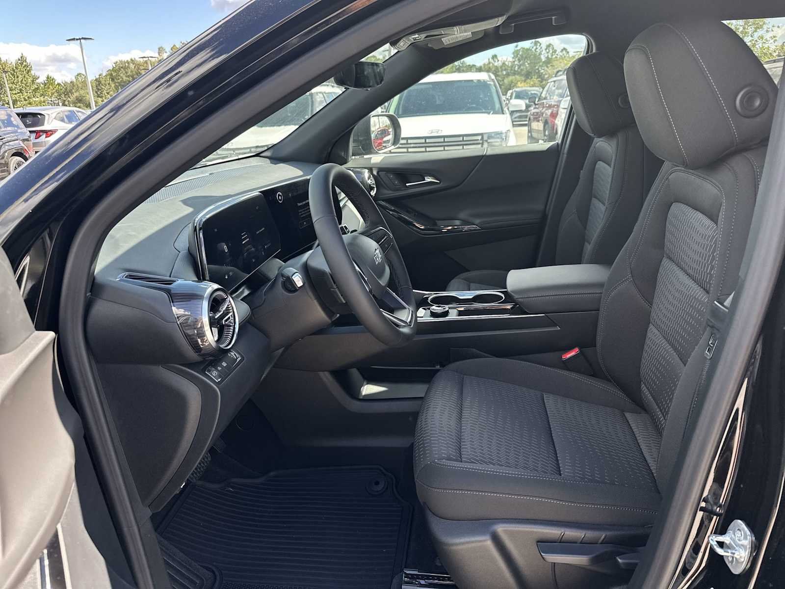 Thumbnail: 2026 Chevrolet Equinox - 15