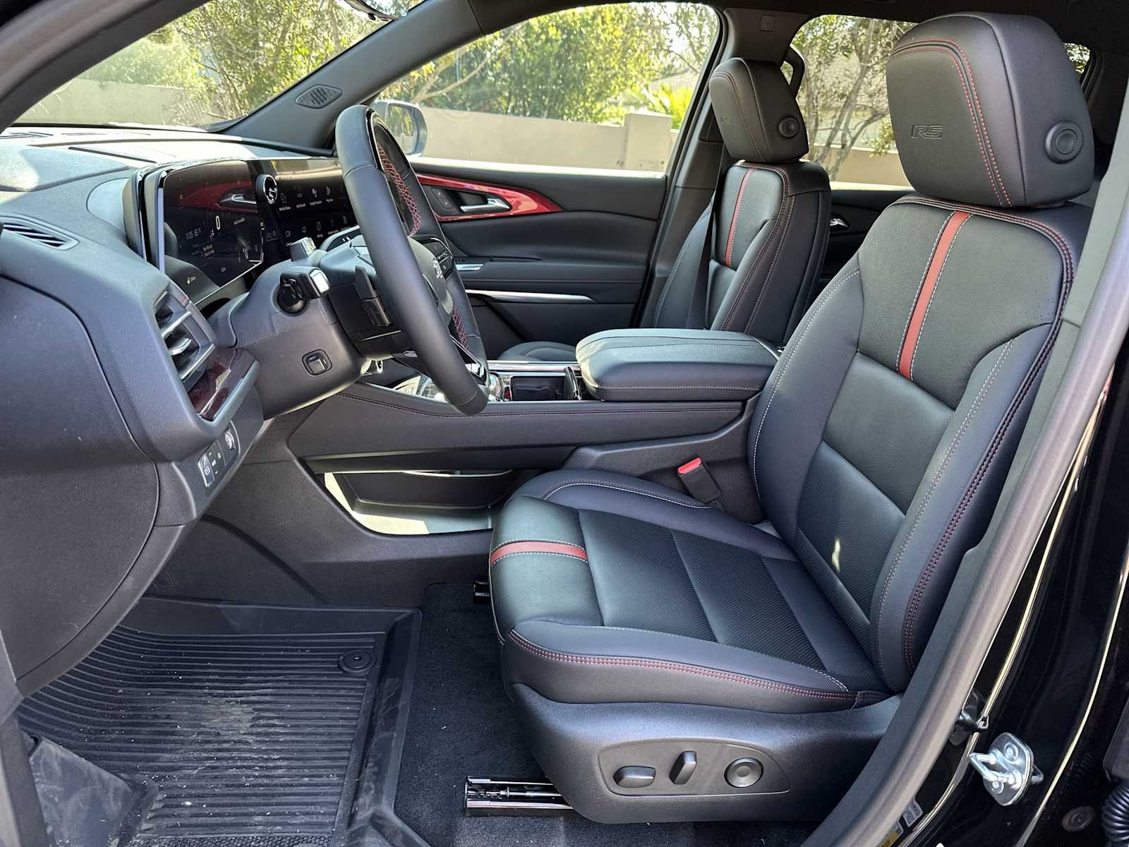 Thumbnail: 2026 Chevrolet Traverse - 15