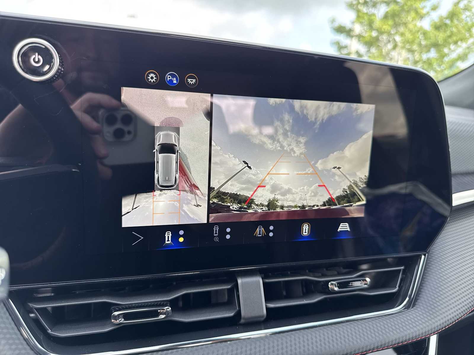 Thumbnail: 2026 Chevrolet Equinox - 18