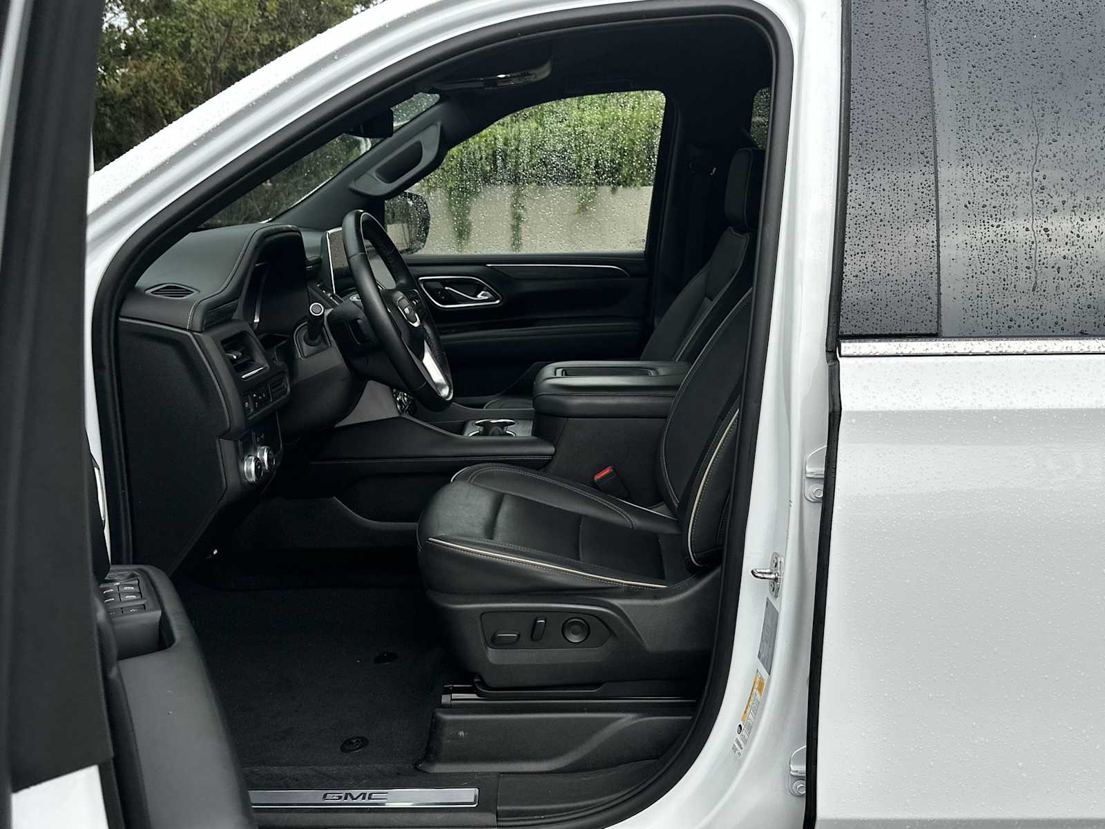 Thumbnail: 2023 GMC Yukon - 2