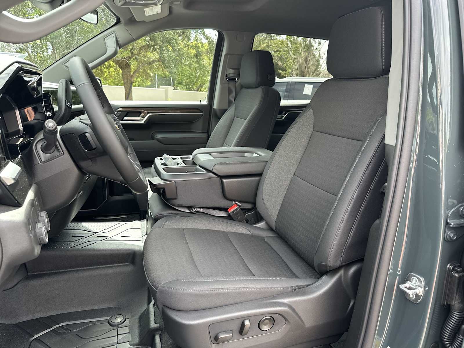 Thumbnail: 2026 Chevrolet Silverado 1500 - 15