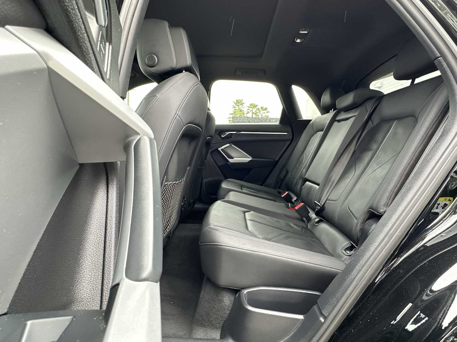 Thumbnail: 2020 Audi Q3 - 17