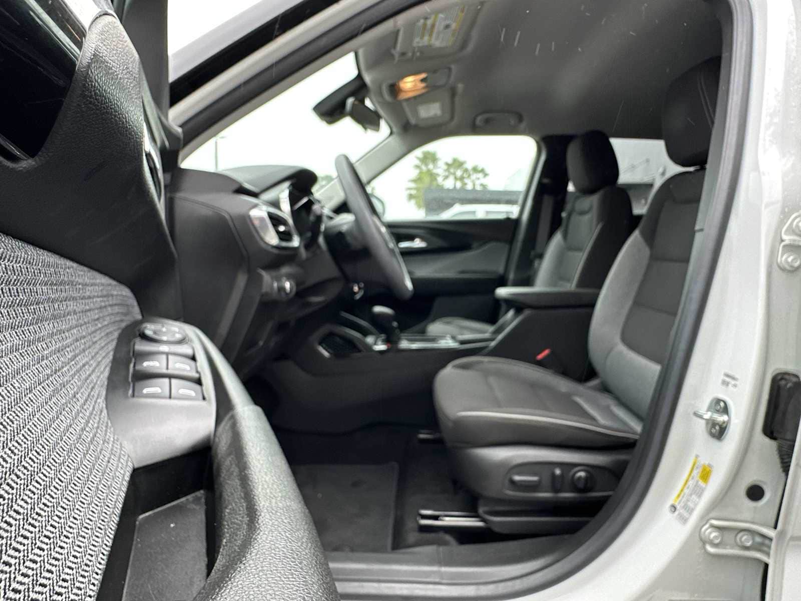 Thumbnail: 2023 Chevrolet TrailBlazer - 2