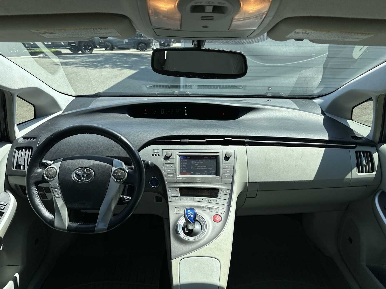 Thumbnail: 2013 Toyota Prius - 13