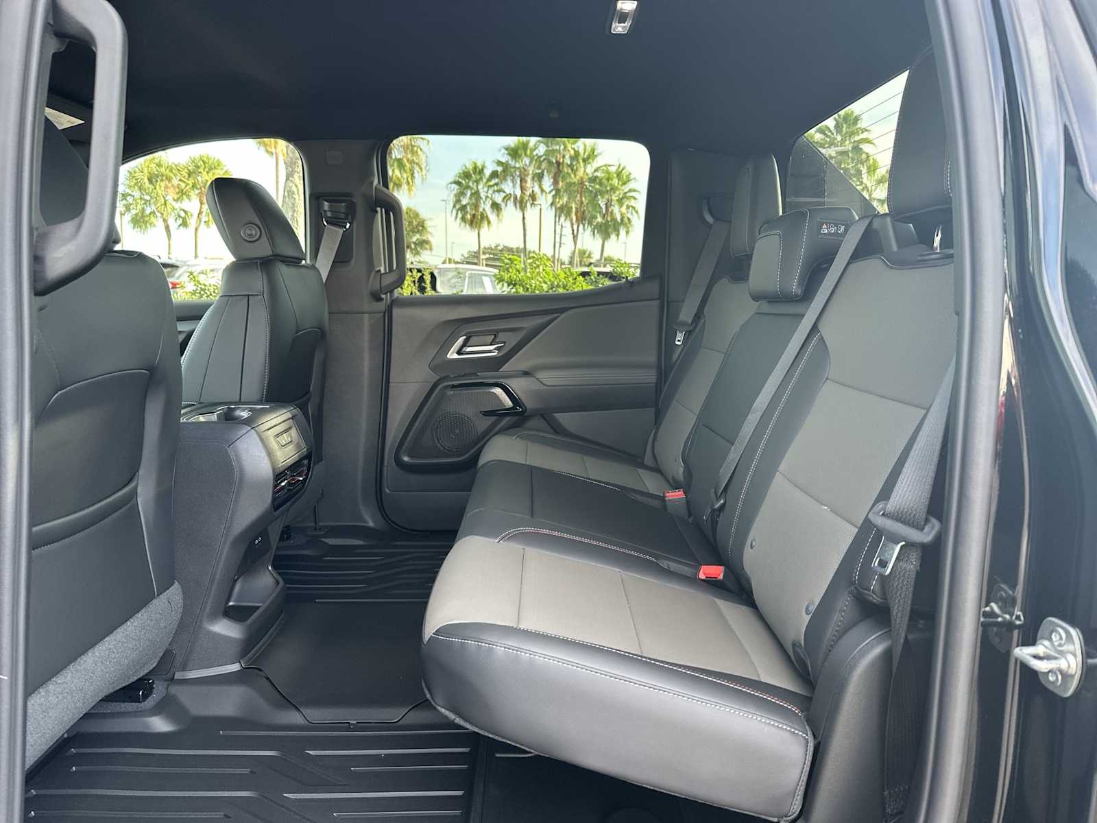 Thumbnail: 2026 Chevrolet Silverado EV - 17