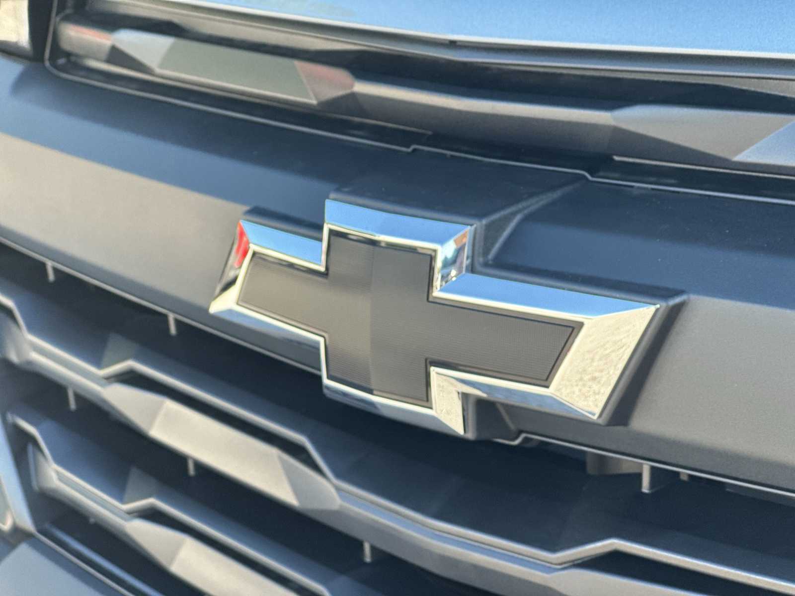 Thumbnail: 2026 Chevrolet Colorado - 10