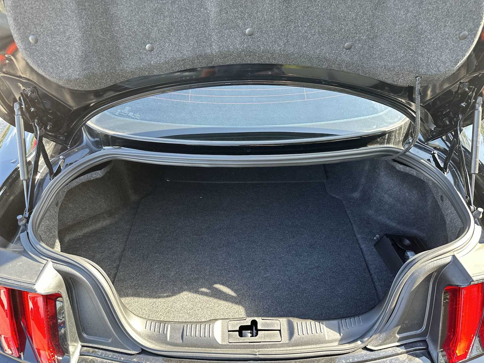 Thumbnail: 2022 Ford Mustang - 25