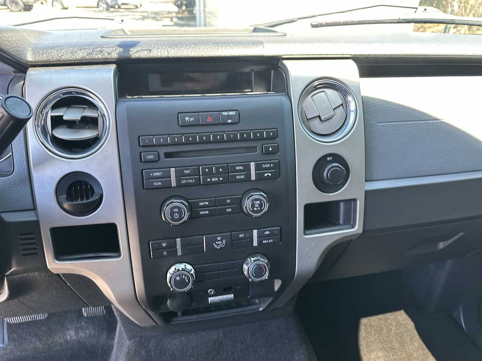 Thumbnail: 2014 Ford F-150 - 21