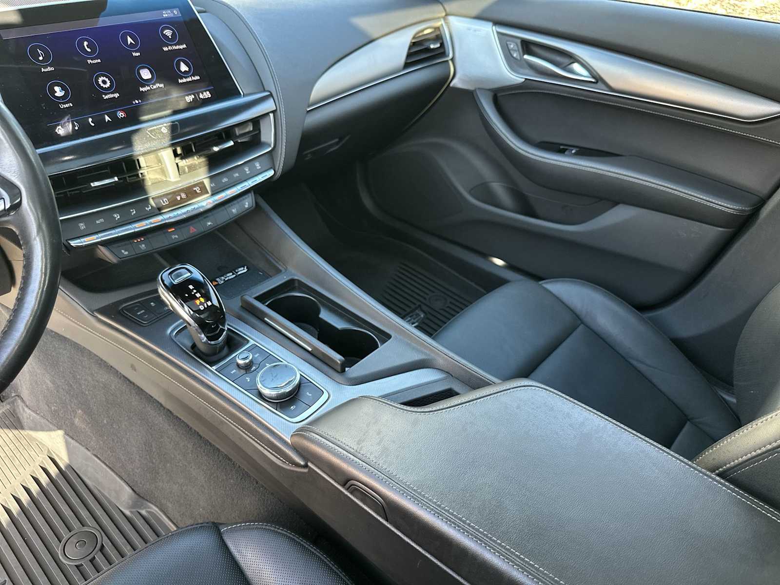 Thumbnail: 2023 Cadillac CT5 - 22