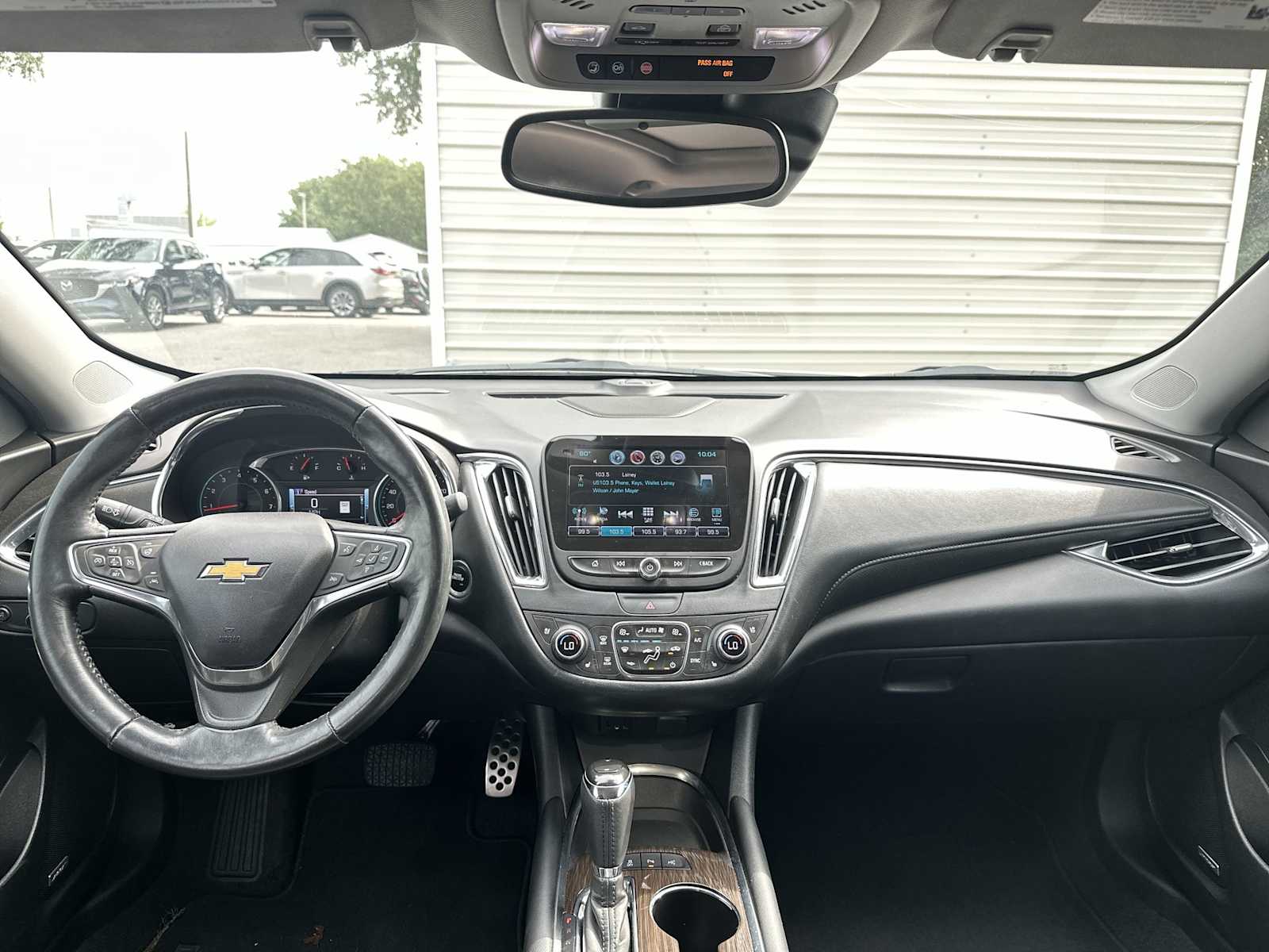 Thumbnail: 2017 Chevrolet Malibu - 14