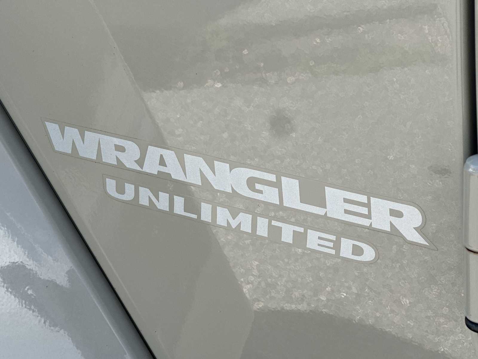 Thumbnail: 2017 Jeep Wrangler - 11