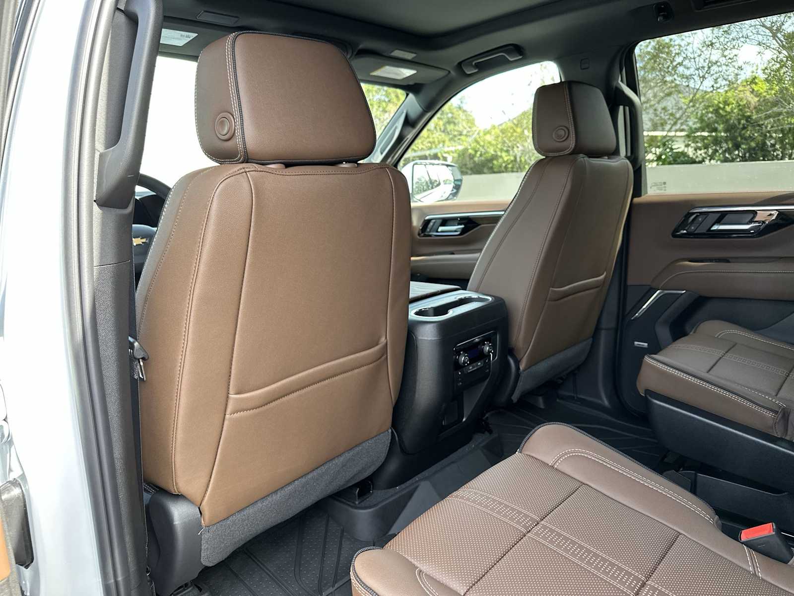 Thumbnail: 2026 Chevrolet Tahoe - 16