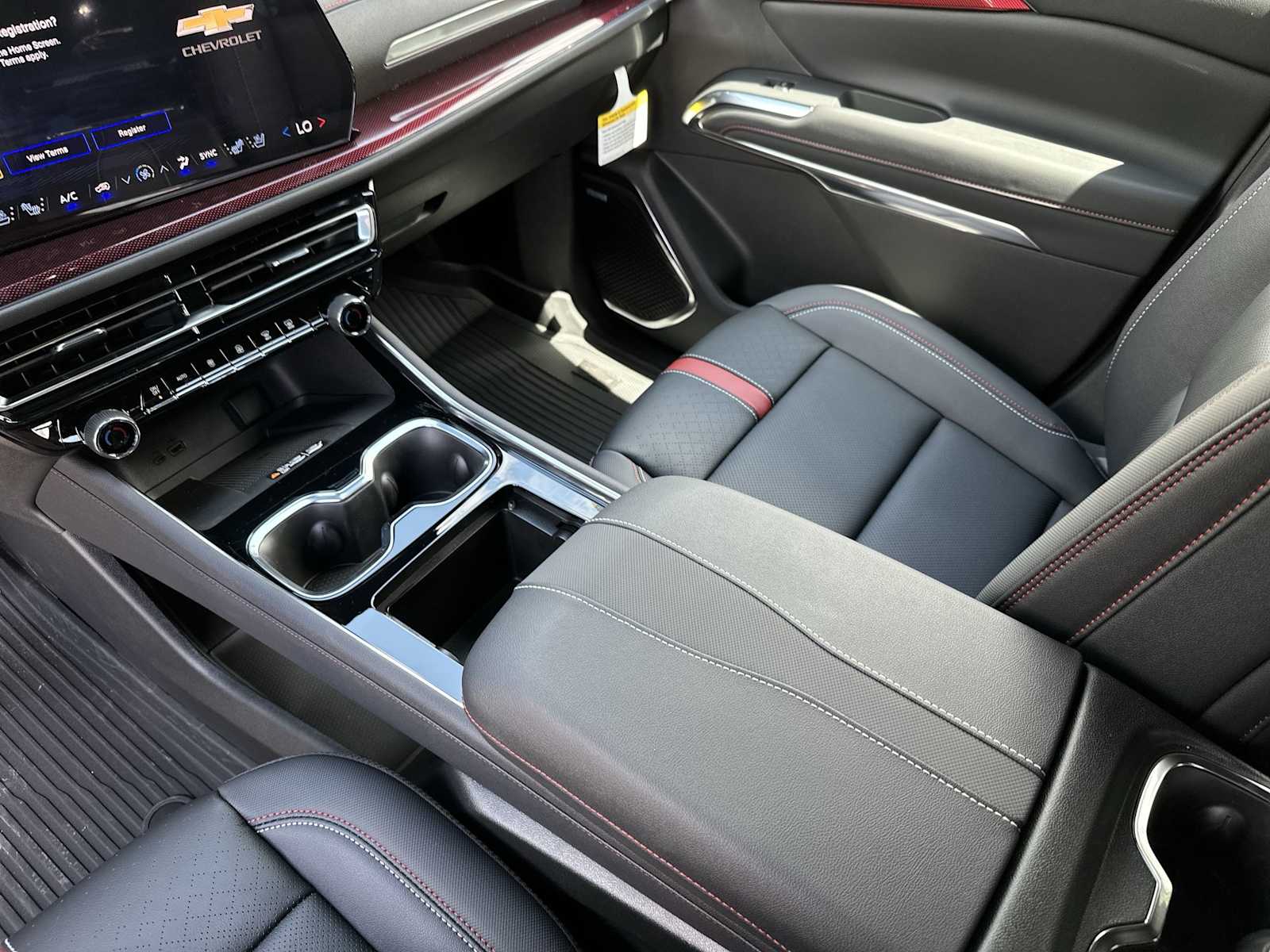 Thumbnail: 2026 Chevrolet Traverse - 21