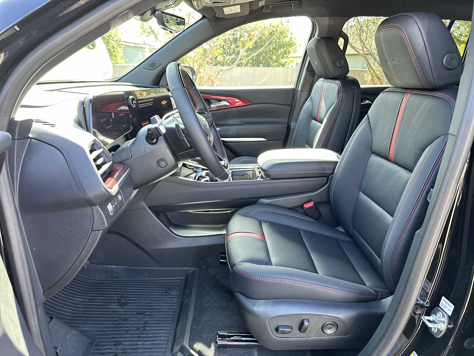 Thumbnail: 2026 Chevrolet Traverse - 15