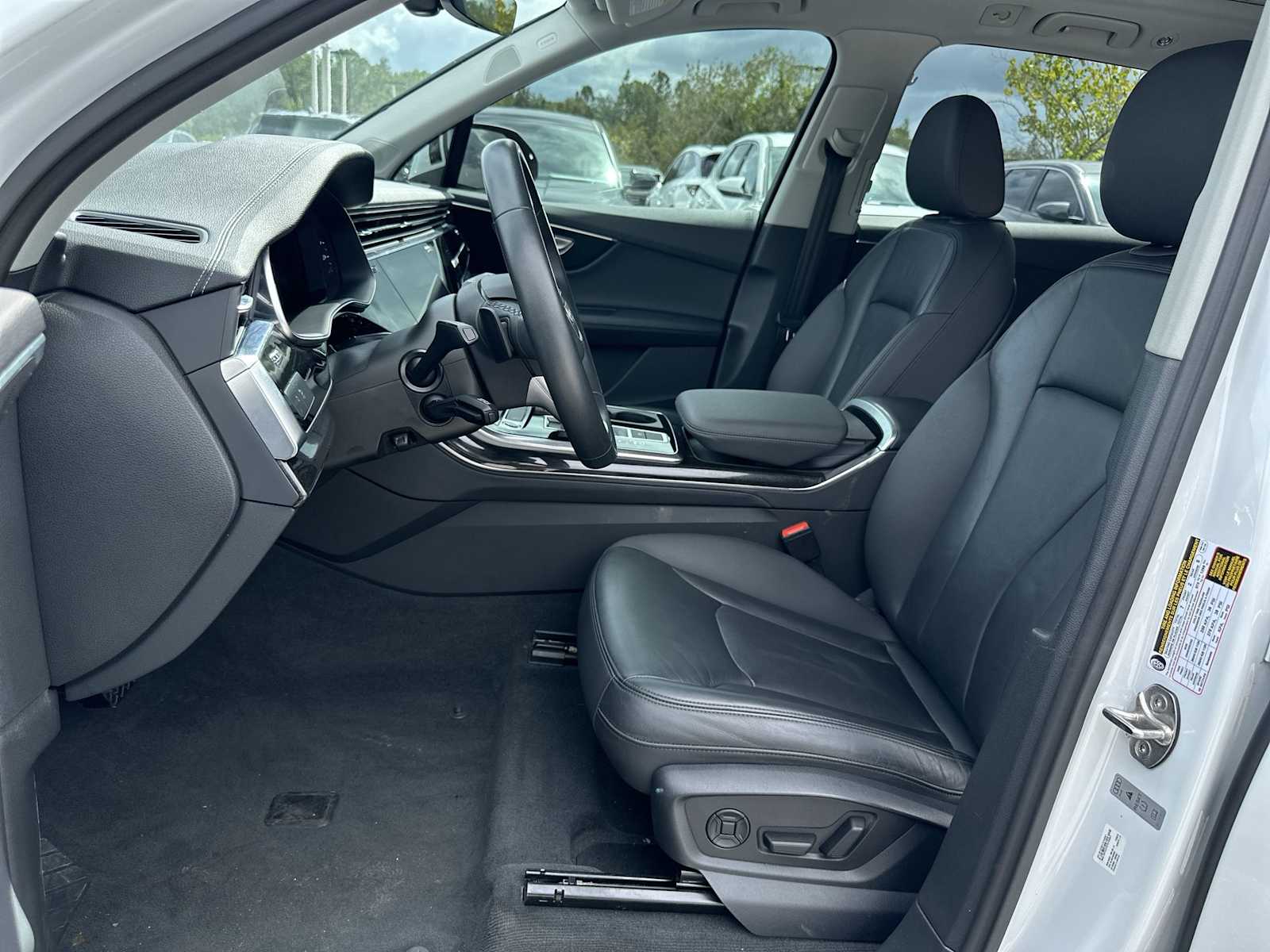 Thumbnail: 2024 Audi Q7 - 15