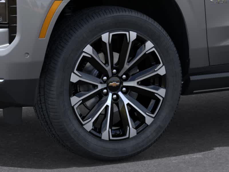 Thumbnail: 2026 Chevrolet Suburban - 9